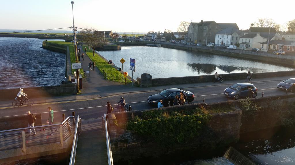 Frank'S Galway Exterior photo