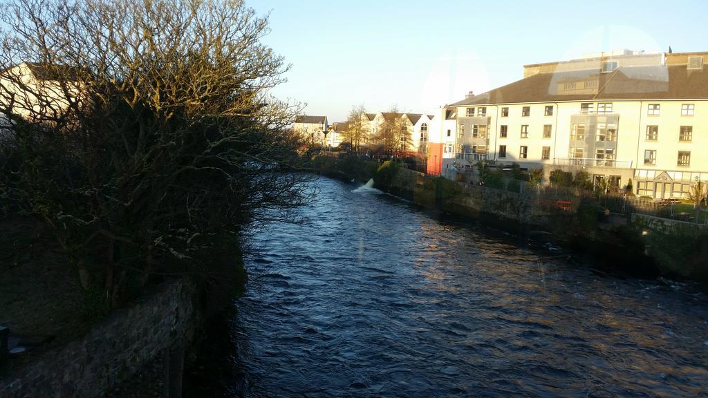 Frank'S Galway Exterior photo