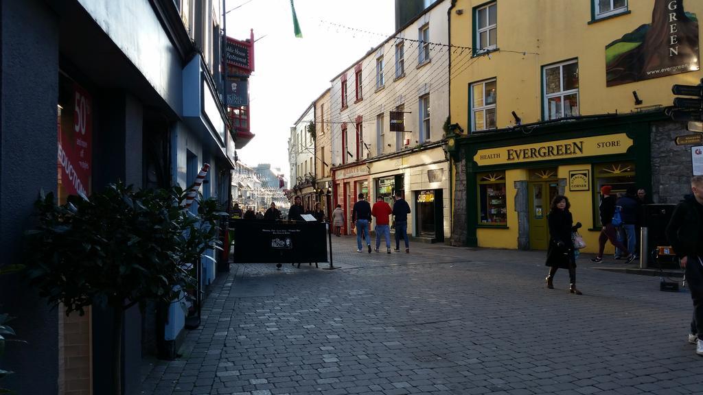 Frank'S Galway Exterior photo